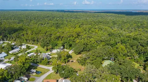 8585 W Miss Maggie Drive Homosassa FL 34448