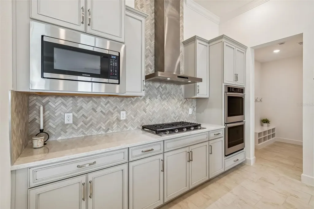 958 Signet Drive Apollo Beach FL 33572