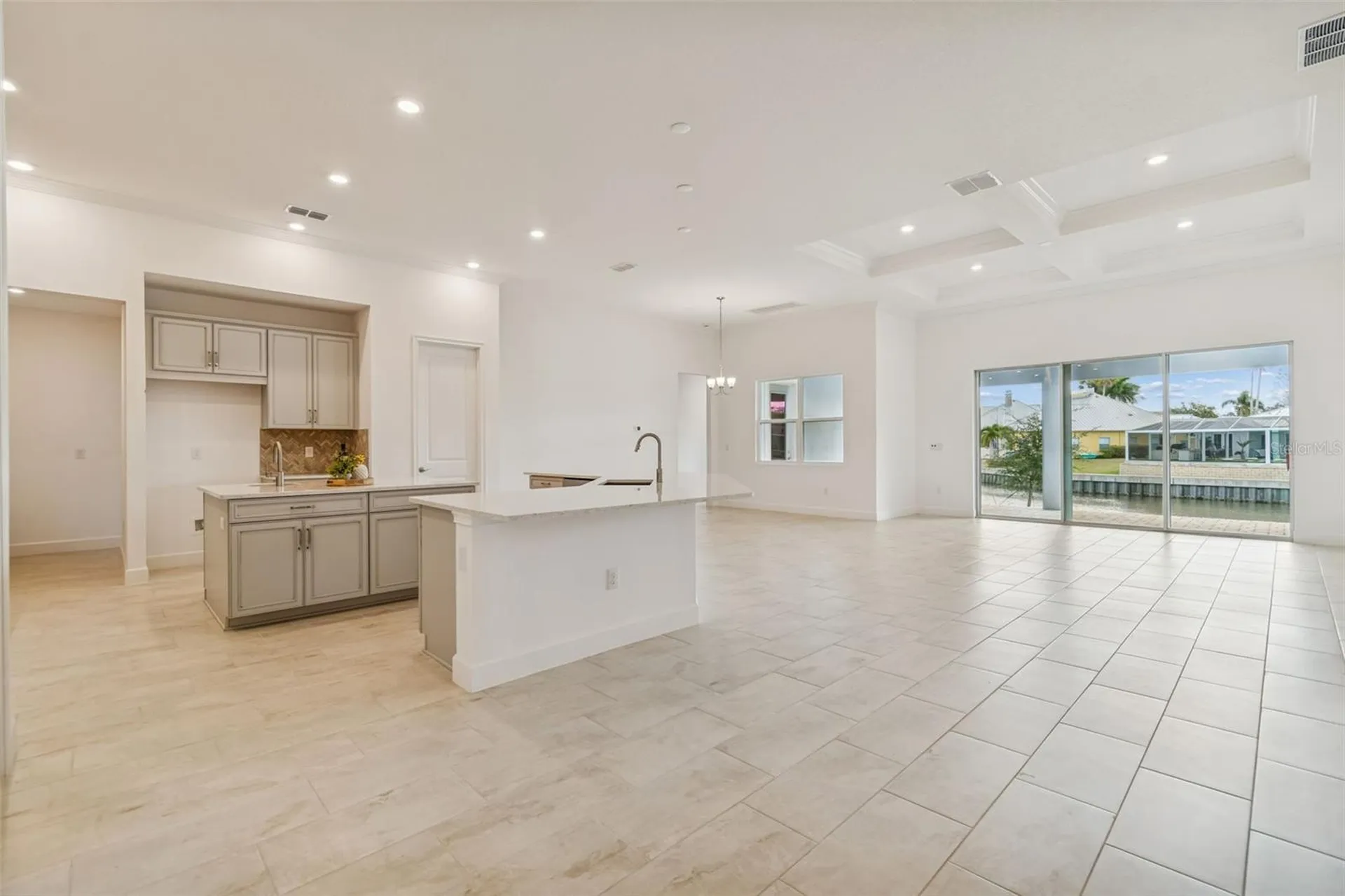 958 Signet Drive Apollo Beach FL 33572