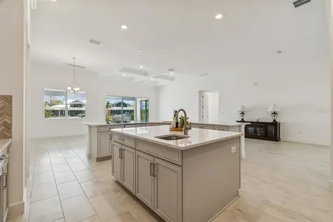958 Signet Drive Apollo Beach FL 33572