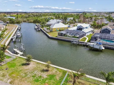 958 Signet Drive Apollo Beach FL 33572