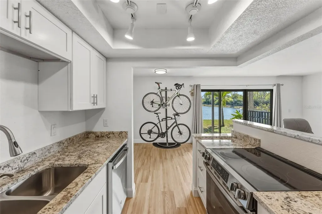 11409 8th Street N St Petersburg FL 33716