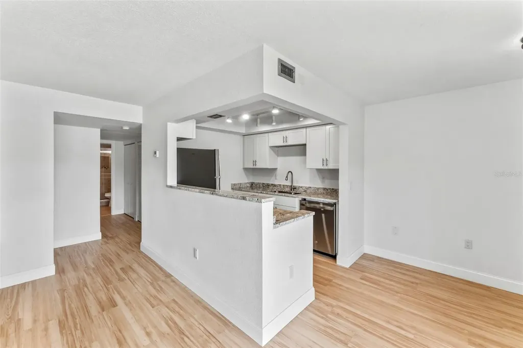 11409 8th Street N St Petersburg FL 33716