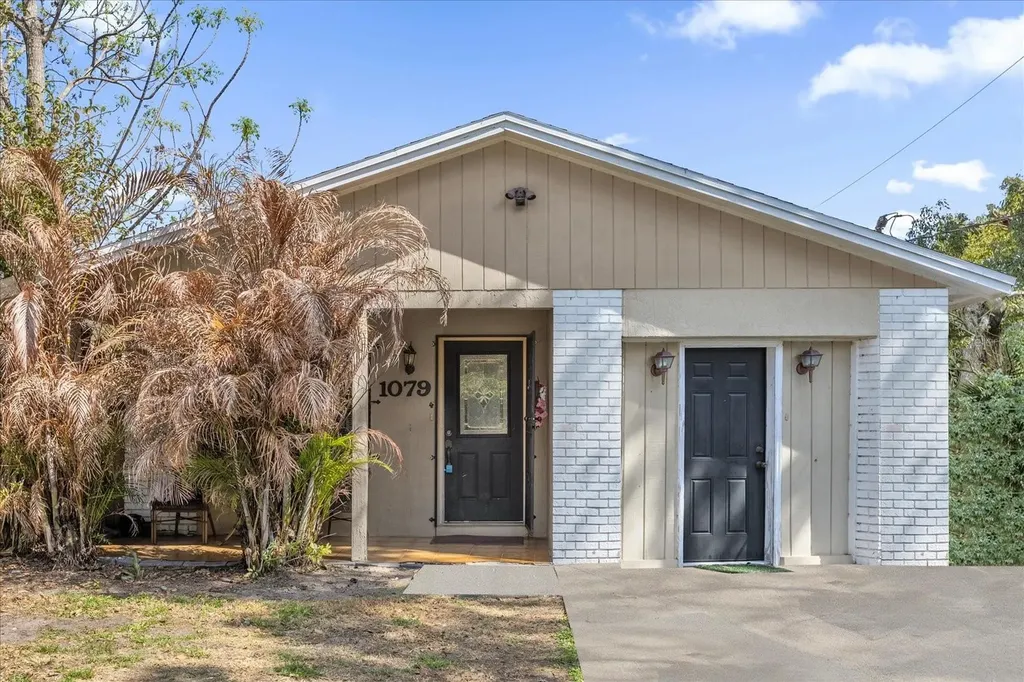 1079 N Lakewood Avenue Ocoee FL 34761