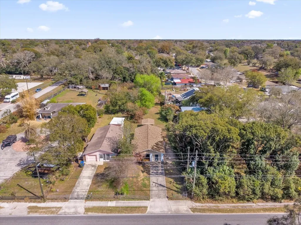 1079 N Lakewood Avenue Ocoee FL 34761