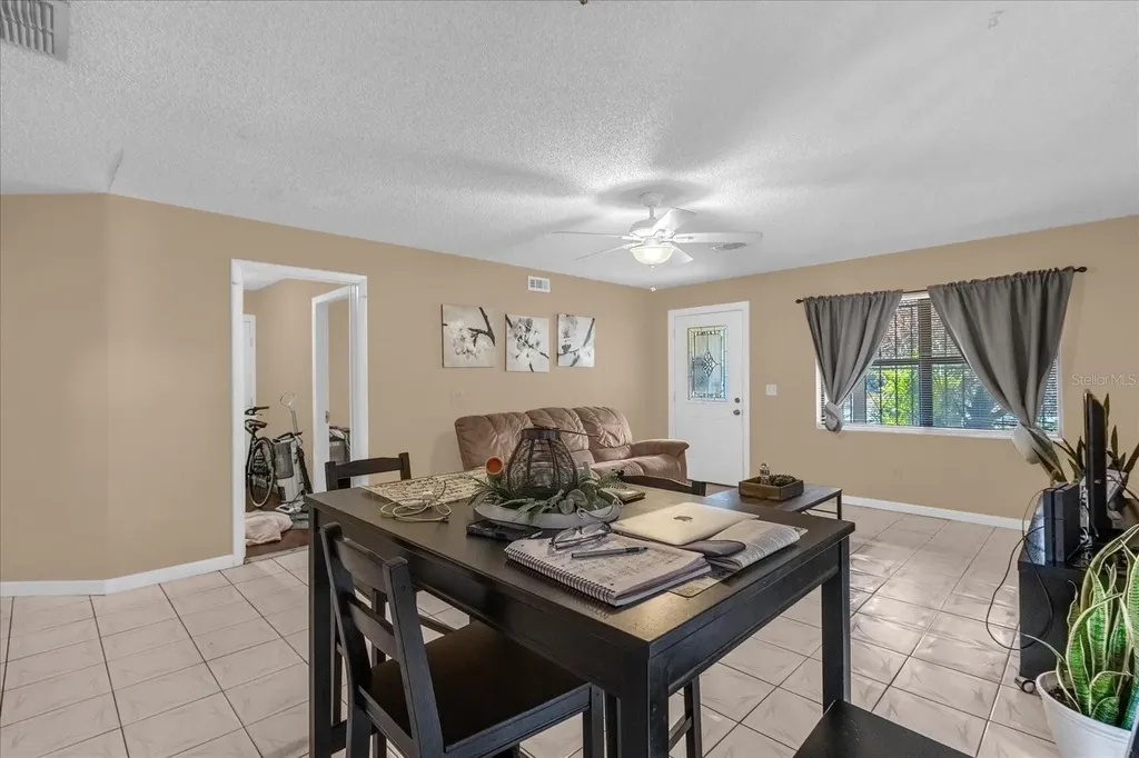 1079 N Lakewood Avenue Ocoee FL 34761