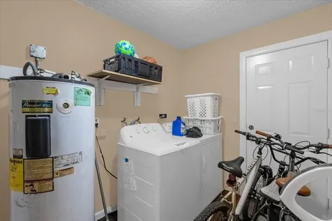 1079 N Lakewood Avenue Ocoee FL 34761