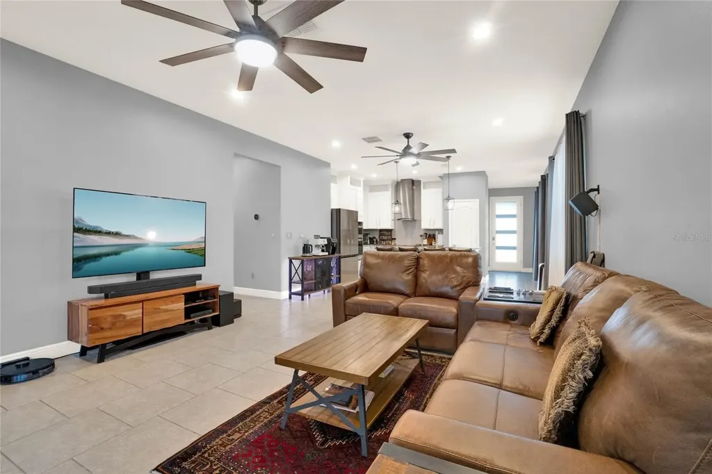 3005 Crispin Circle Harmony FL 34773