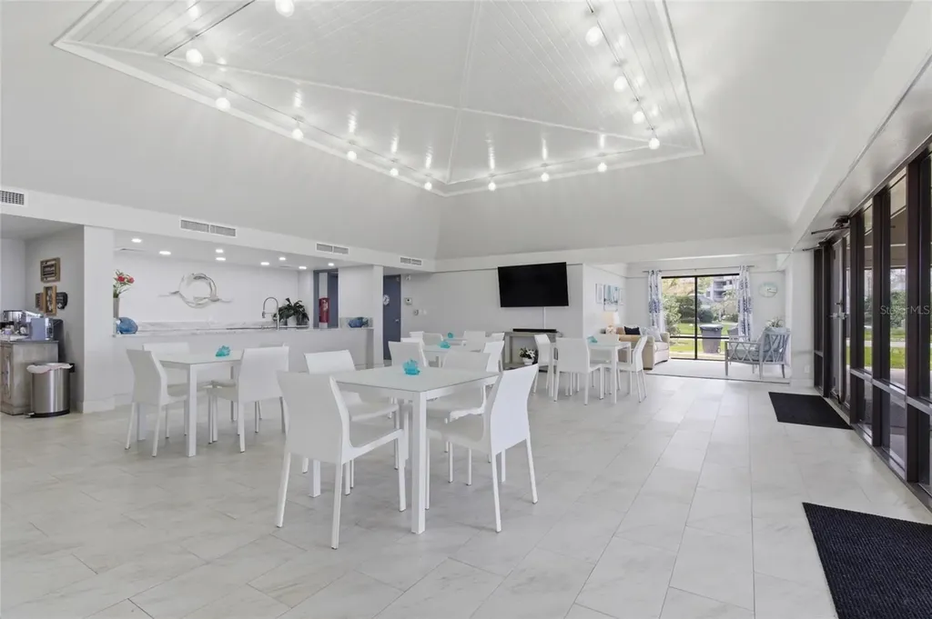 100 Oakmont Lane Belleair FL 33756