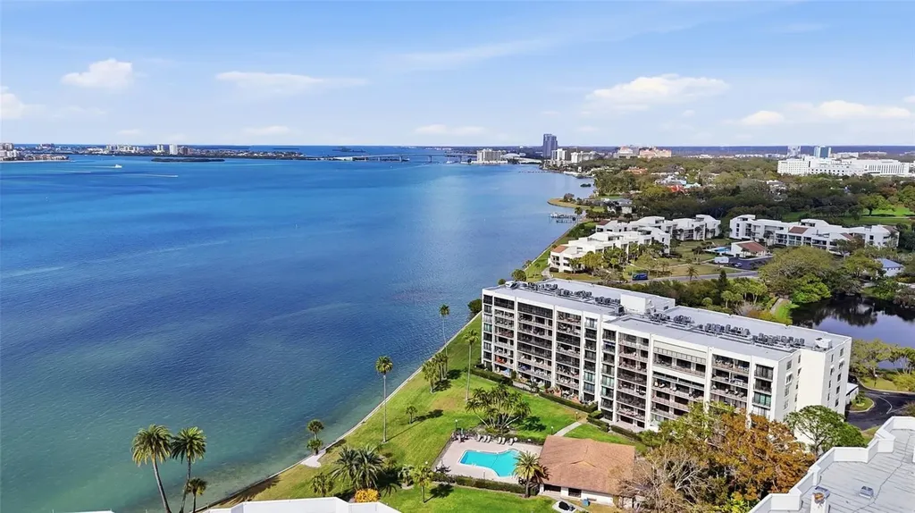100 Oakmont Lane Belleair FL 33756