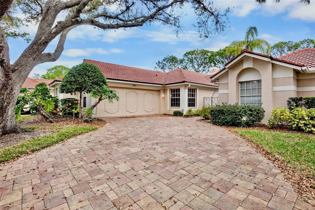 3846 Lyndhurst Court Sarasota FL 34235