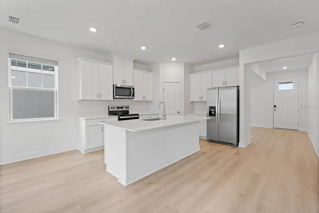 2276 Hen Road Minneola FL 34715