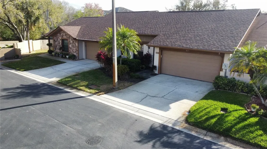 4075 Shoreside Circle Tampa FL 33624