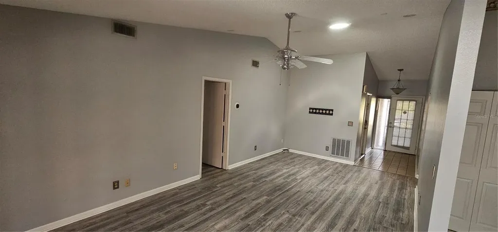 4075 Shoreside Circle Tampa FL 33624