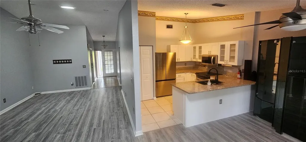 4075 Shoreside Circle Tampa FL 33624
