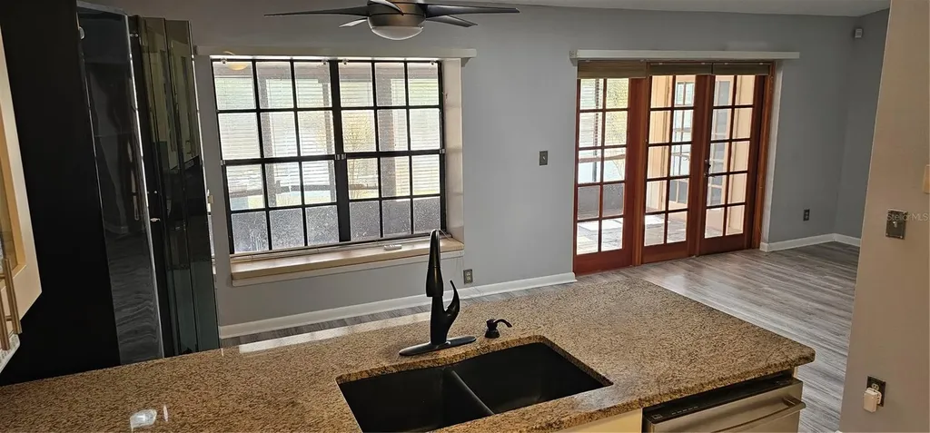 4075 Shoreside Circle Tampa FL 33624