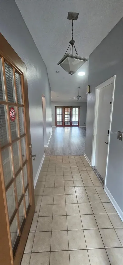 4075 Shoreside Circle Tampa FL 33624