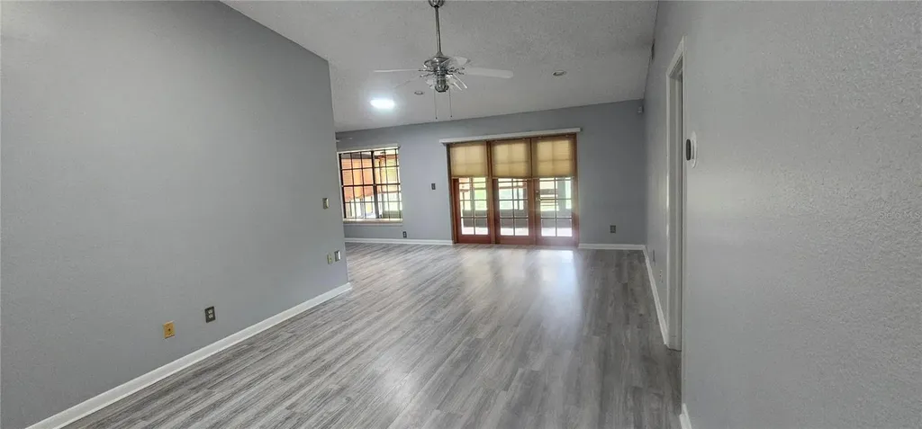 4075 Shoreside Circle Tampa FL 33624