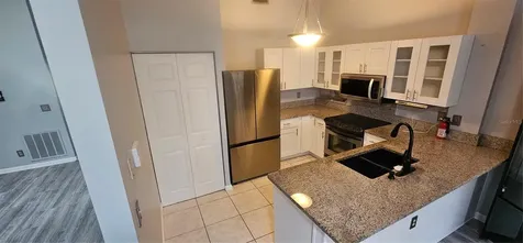 4075 Shoreside Circle Tampa FL 33624