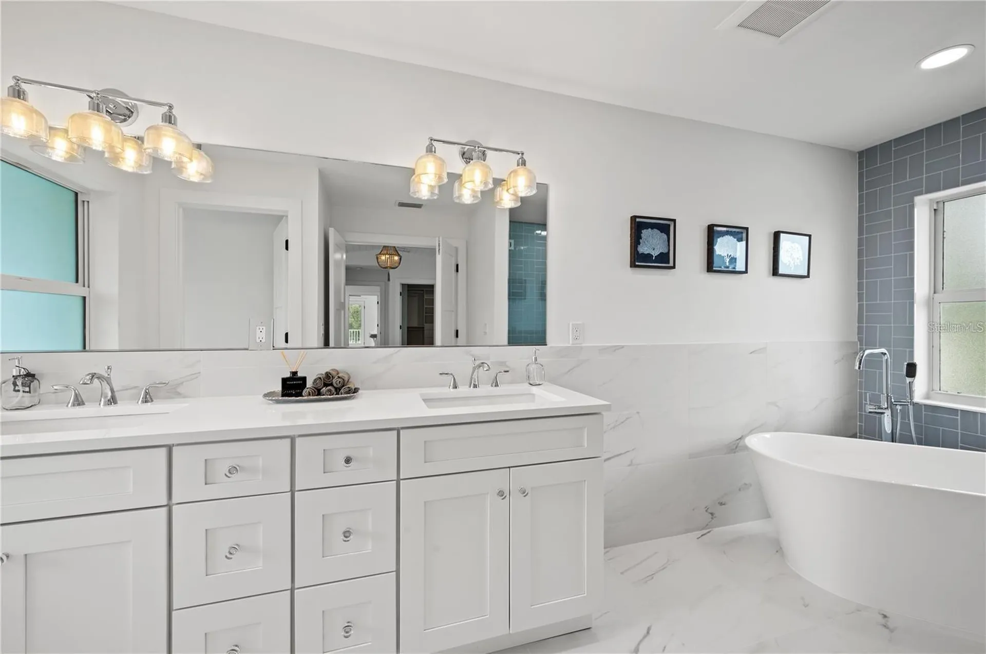 1647 Siesta Drive Sarasota FL 34239