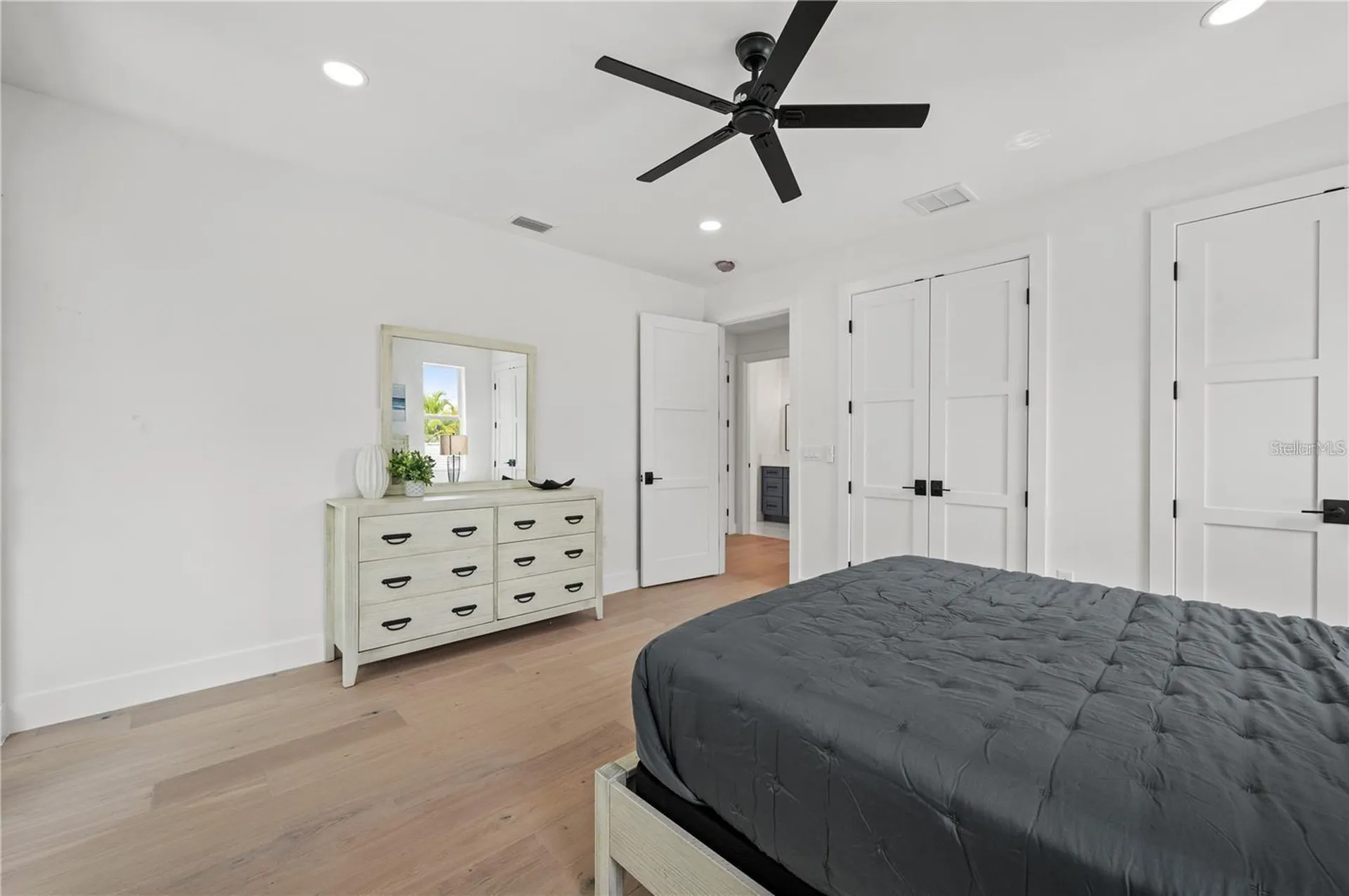1647 Siesta Drive Sarasota FL 34239