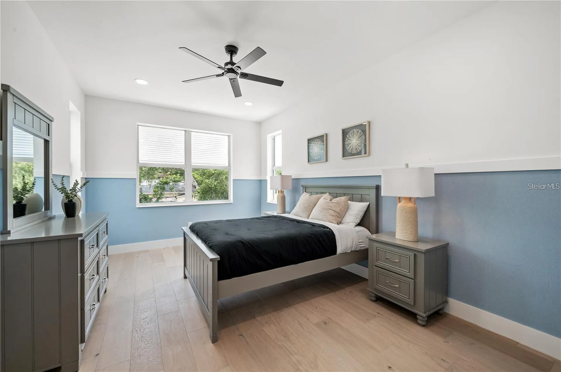 1647 Siesta Drive Sarasota FL 34239
