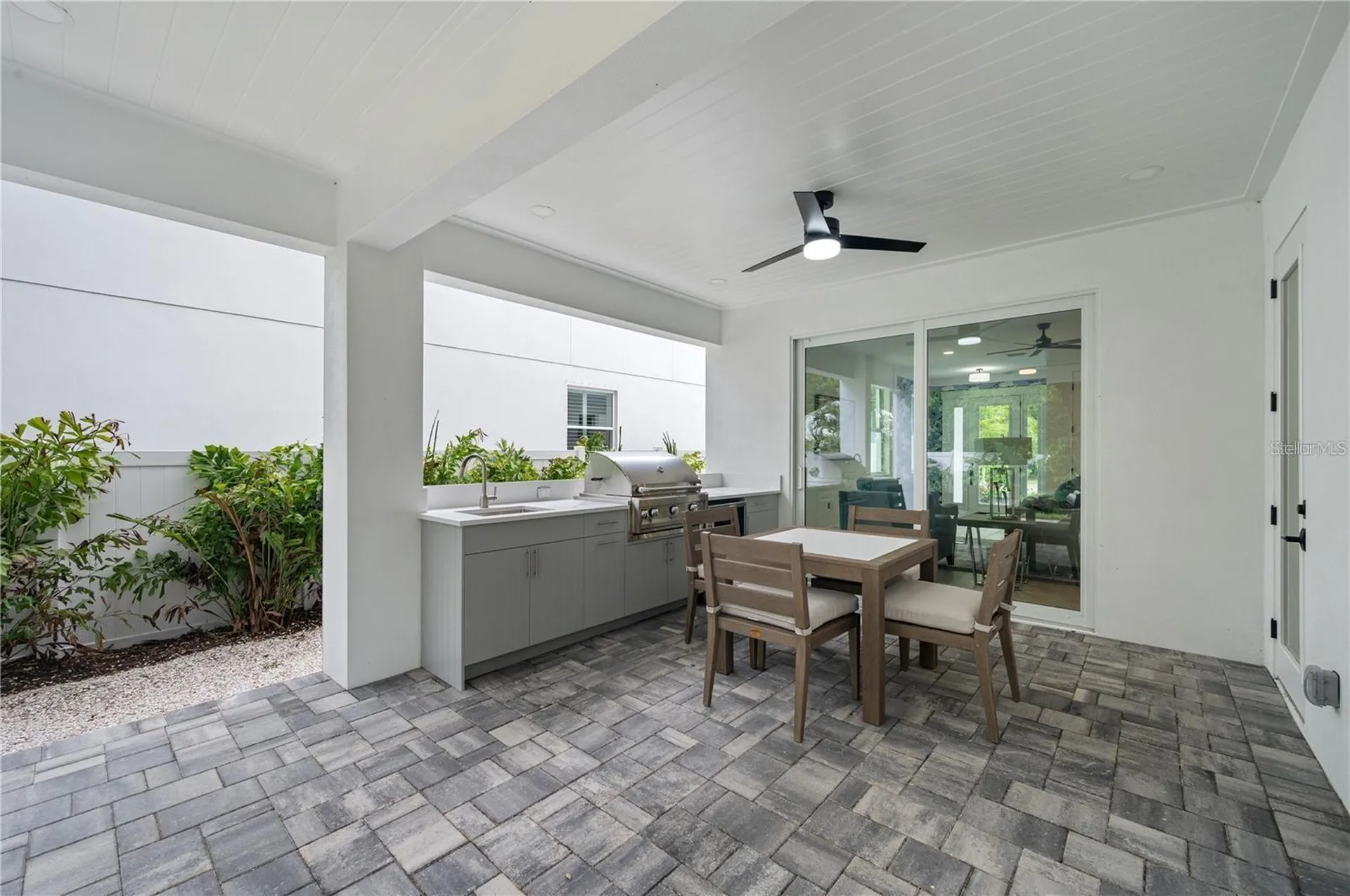 1647 Siesta Drive Sarasota FL 34239