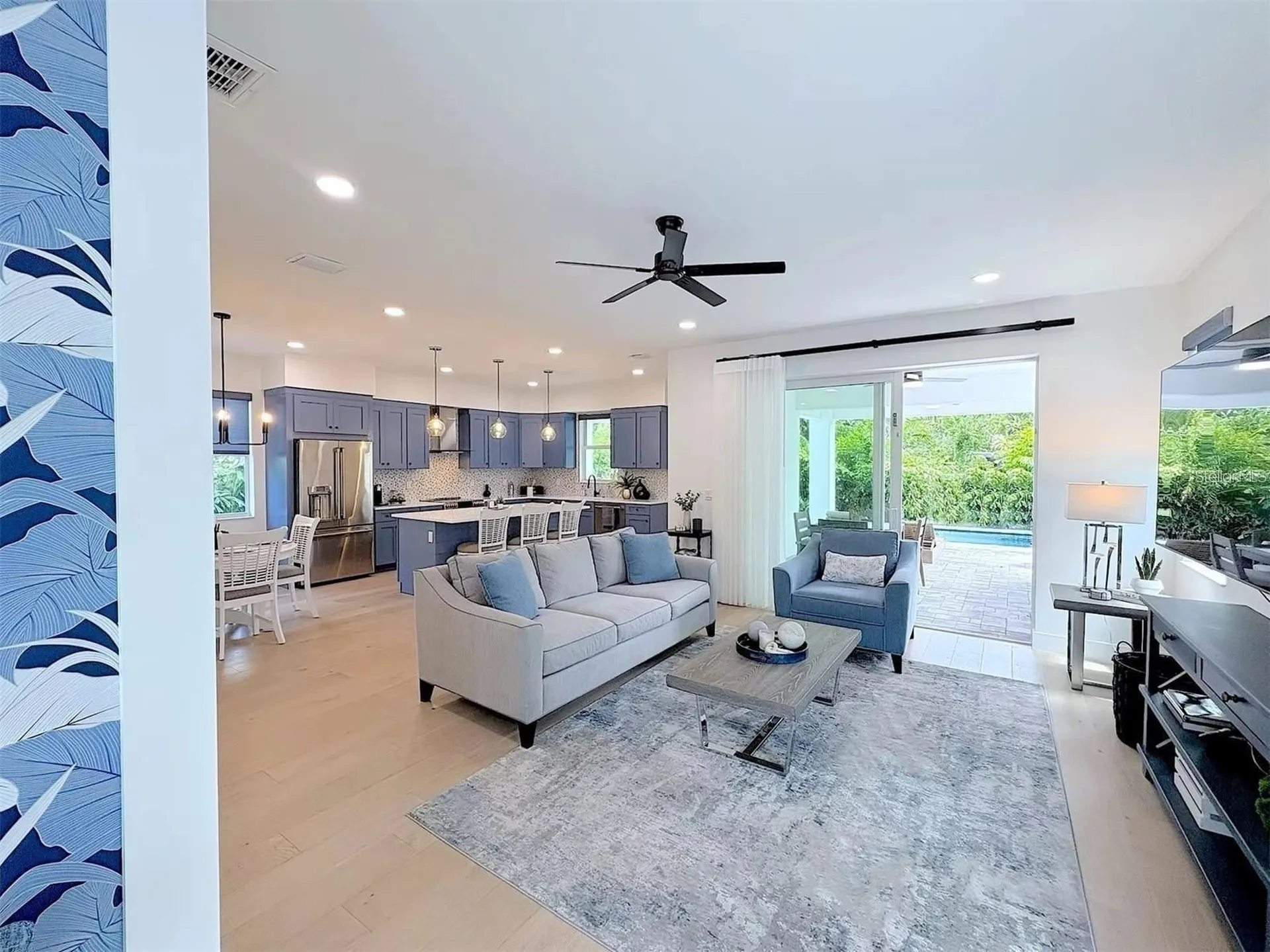 1647 Siesta Drive Sarasota FL 34239