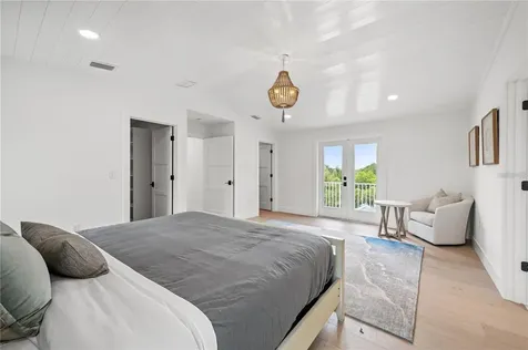 1647 Siesta Drive Sarasota FL 34239