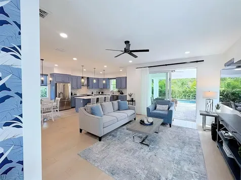 1647 Siesta Drive Sarasota FL 34239