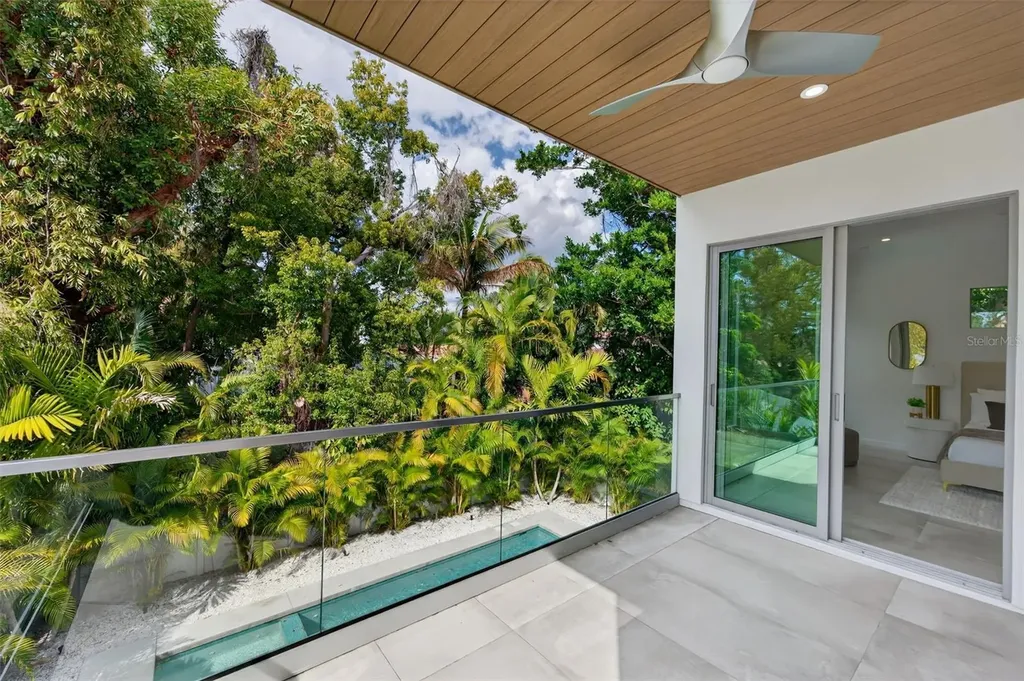 1671 Arlington Street Sarasota FL 34239