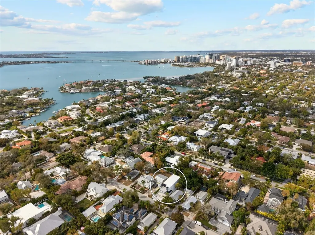 1671 Arlington Street Sarasota FL 34239