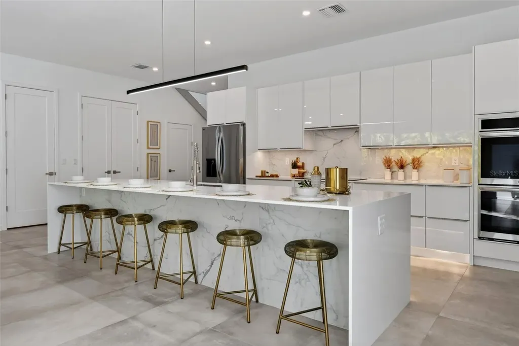 1671 Arlington Street Sarasota FL 34239