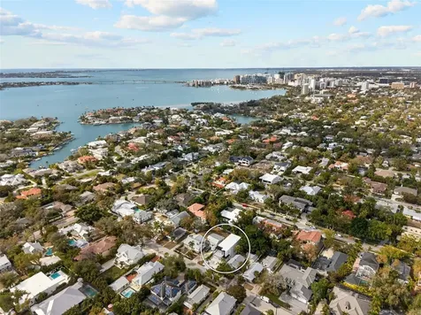 1671 Arlington Street Sarasota FL 34239