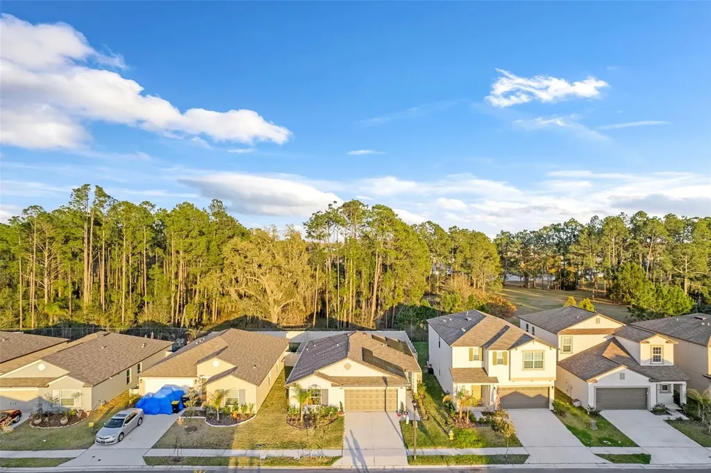 1839 Yellow Trail Lakeland FL 33801