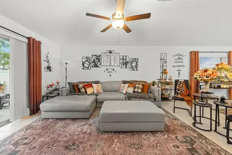 1839 Yellow Trail Lakeland FL 33801
