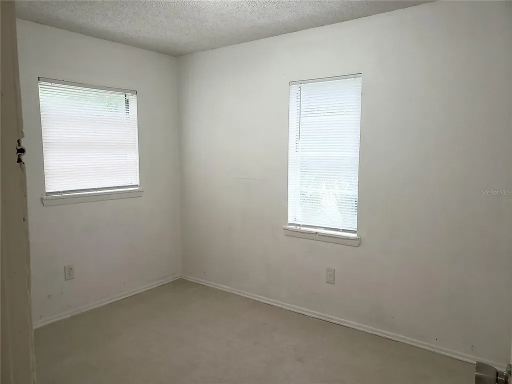 8215 Klondyke Street Tampa FL 33604
