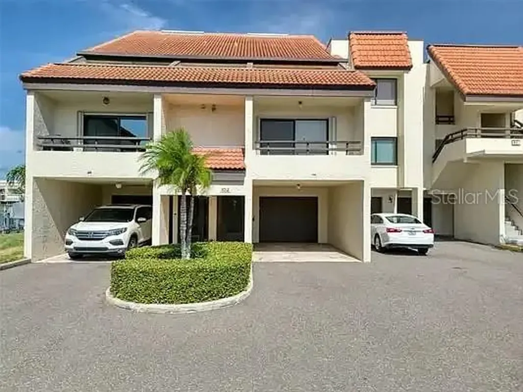 113 1st Street E Tierra Verde FL 33715