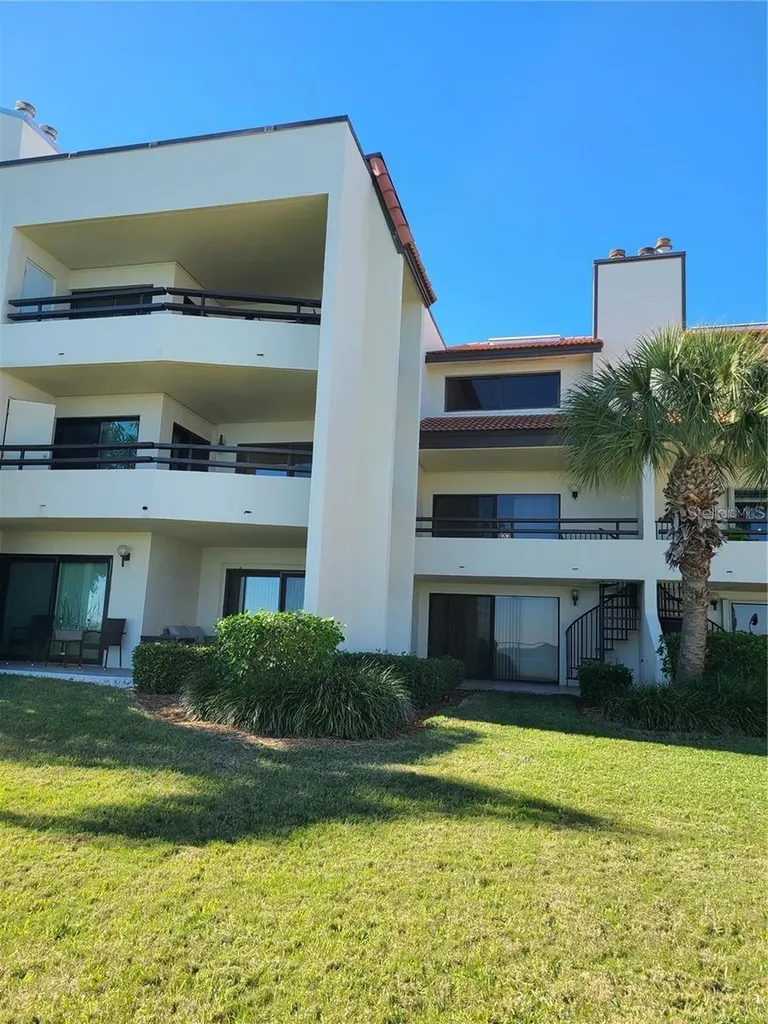 113 1st Street E Tierra Verde FL 33715