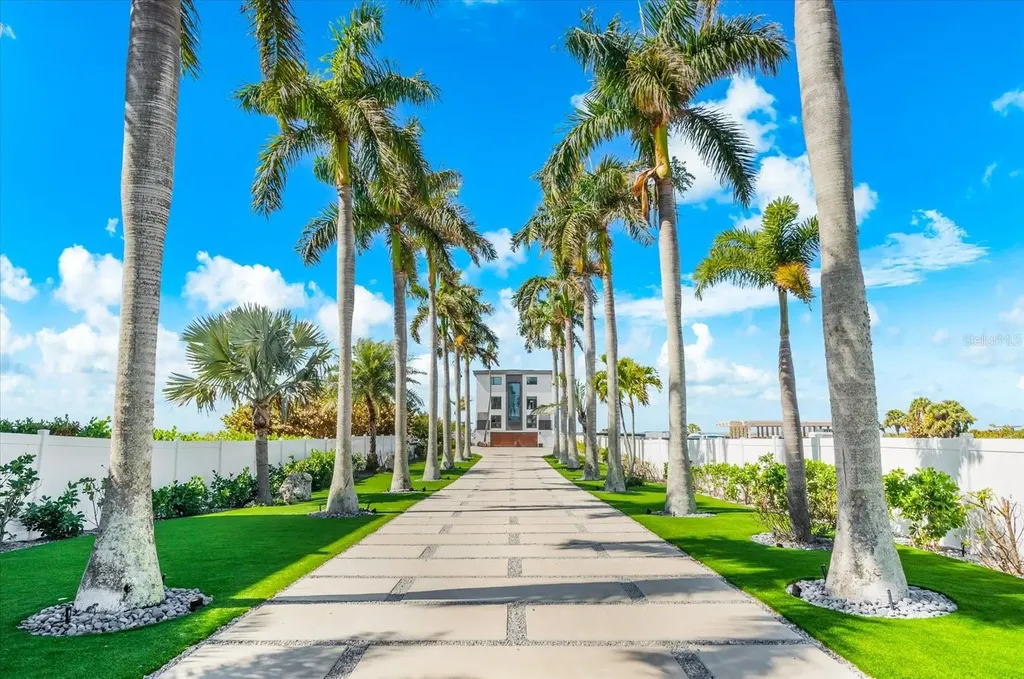 811 N Shore Drive Anna Maria FL 34216