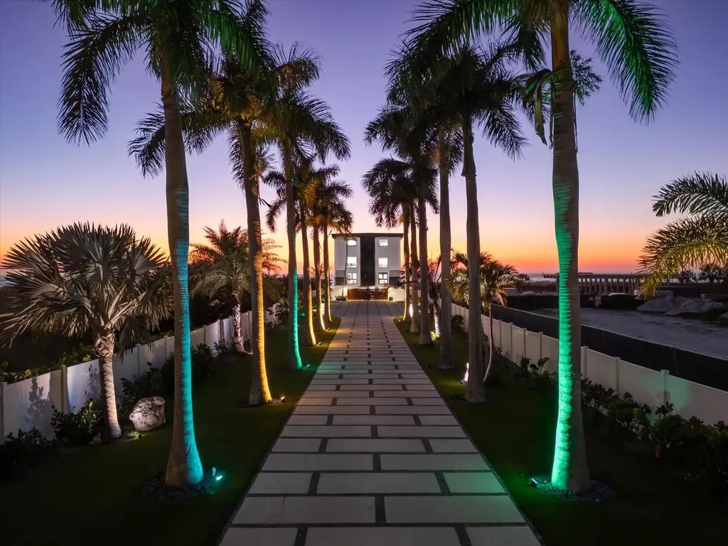 811 N Shore Drive Anna Maria FL 34216