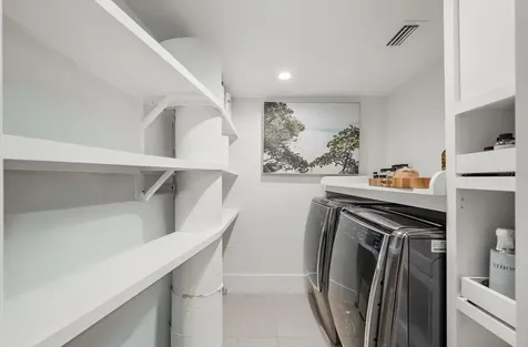 811 N Shore Drive Anna Maria FL 34216