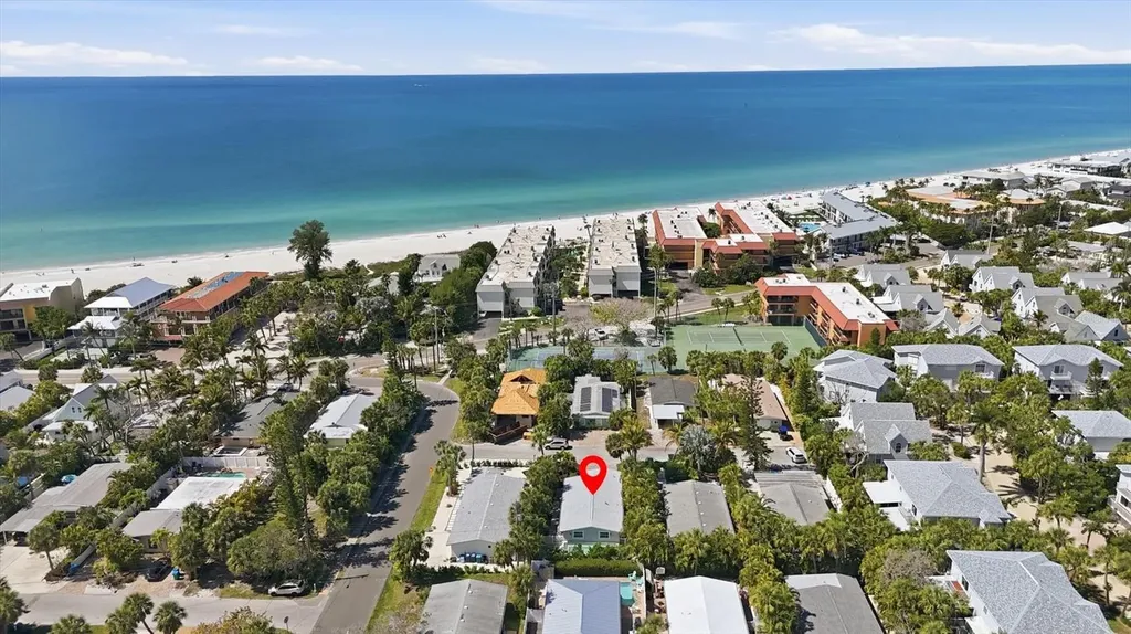 5803 De Palmas Avenue Holmes Beach FL 34217