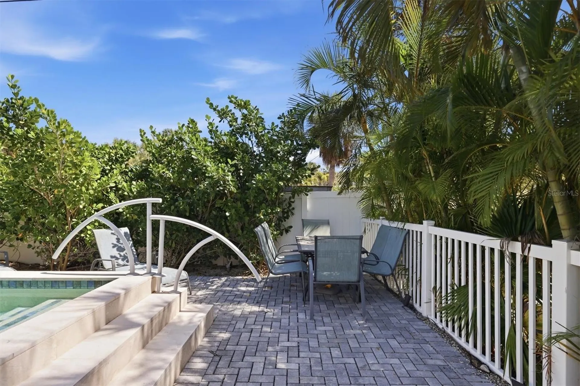 5803 De Palmas Avenue Holmes Beach FL 34217