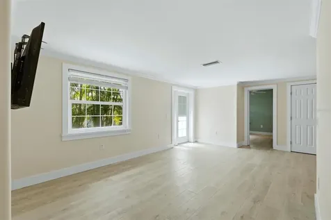 5803 De Palmas Avenue Holmes Beach FL 34217