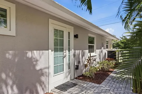 5803 De Palmas Avenue Holmes Beach FL 34217