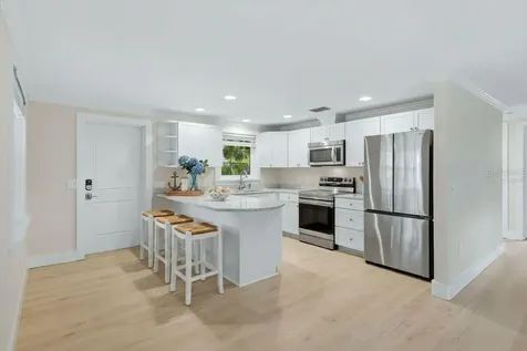 5803 De Palmas Avenue Holmes Beach FL 34217