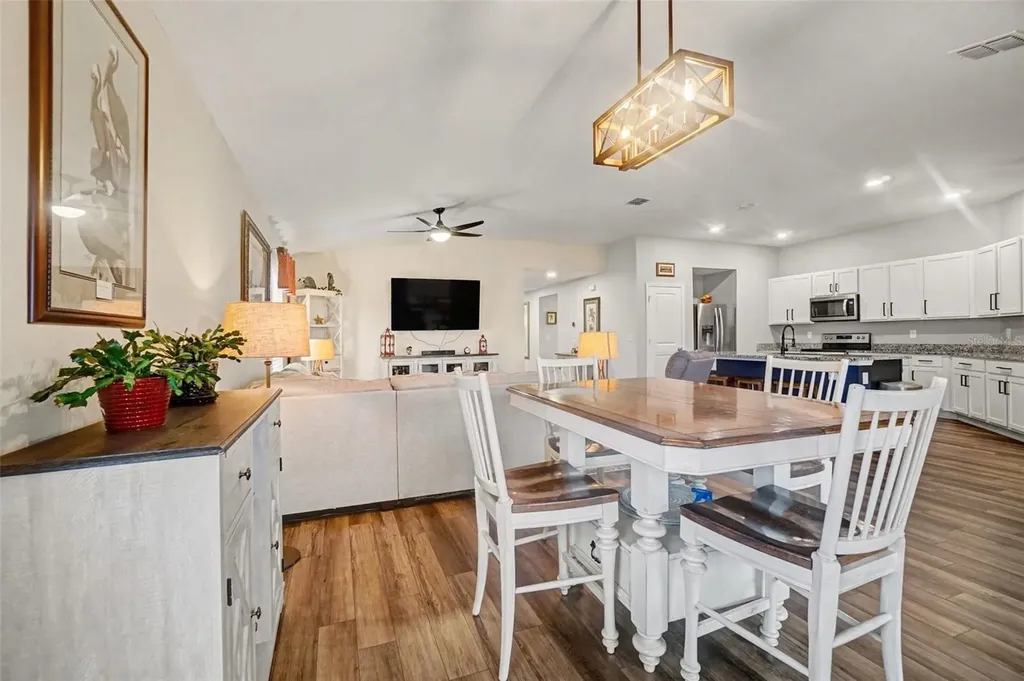 2449 Begonia Street Mascotte FL 34753
