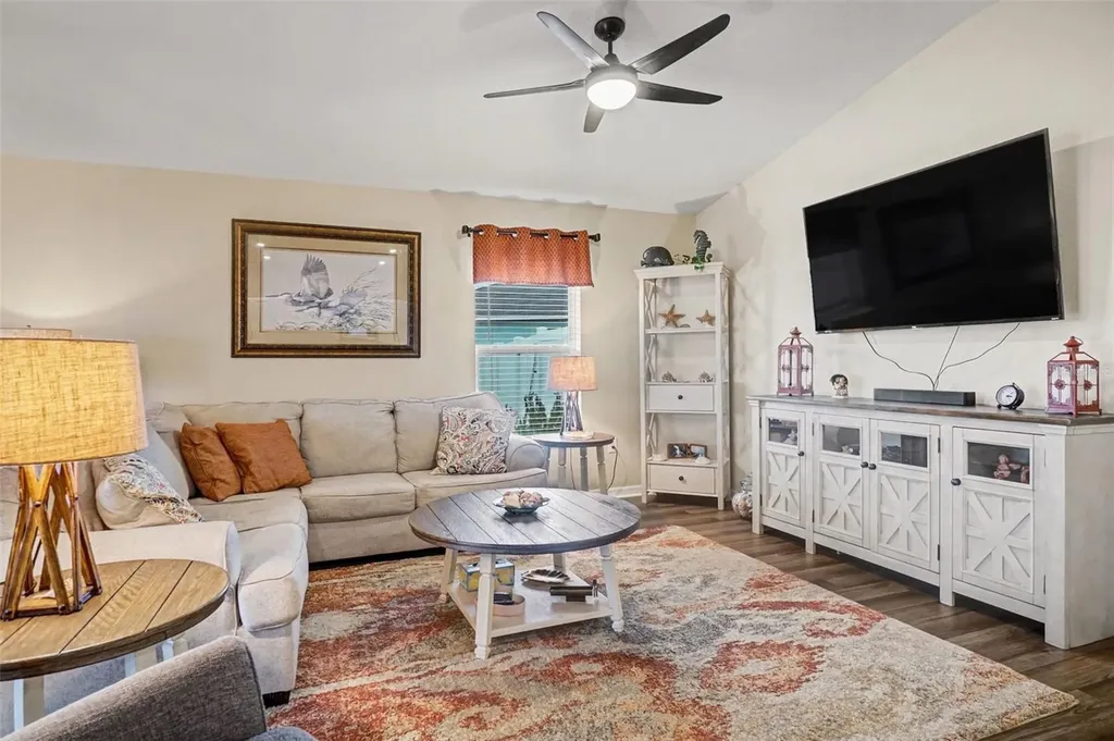 2449 Begonia Street Mascotte FL 34753