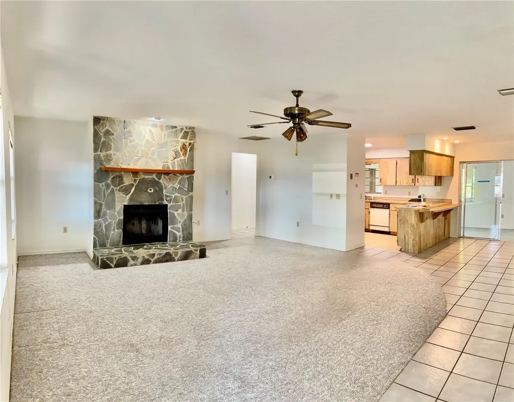 1638 Lamplighter Way Orlando FL 32818